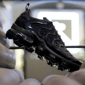 Premium Nike Vapormax Plus Triple Black Shoes For Men (SW6487)