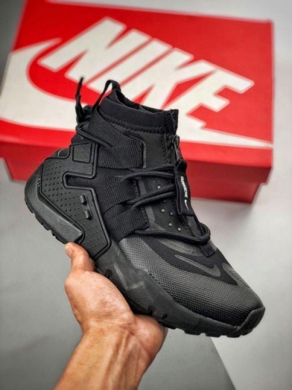 First Copy Nike Huarache Gripp GS Triple Black Men Shoes (1) First Copy Nike Huarache Gripp GS Triple Black Men Shoes