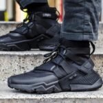 First Copy Nike Huarache Gripp GS Triple Black Men Shoes