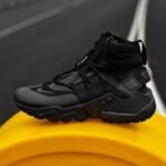 First Copy Nike Huarache Gripp GS Triple Black Men Shoes