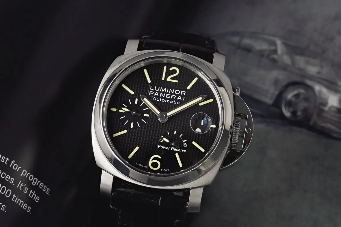 Luminor Panerai Power Reserve Automatic (4) Luminor Panerai Power Reserve Automatic