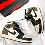 Nike Air Jordan 1 Retro High OG Dark Mocha Top UA