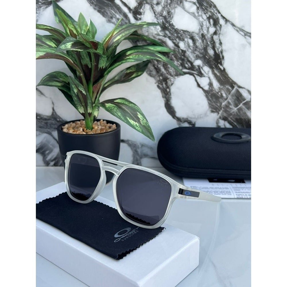 Oakley-Sunglasses-For-Men-White-Black.jpg