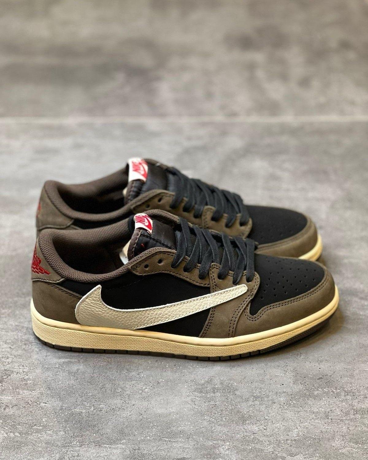 Travis Scott Air Jordan 1 Low OG Dark Mocha Semi UA (1) Travis Scott Air Jordan 1 Low OG Dark Mocha Semi UA