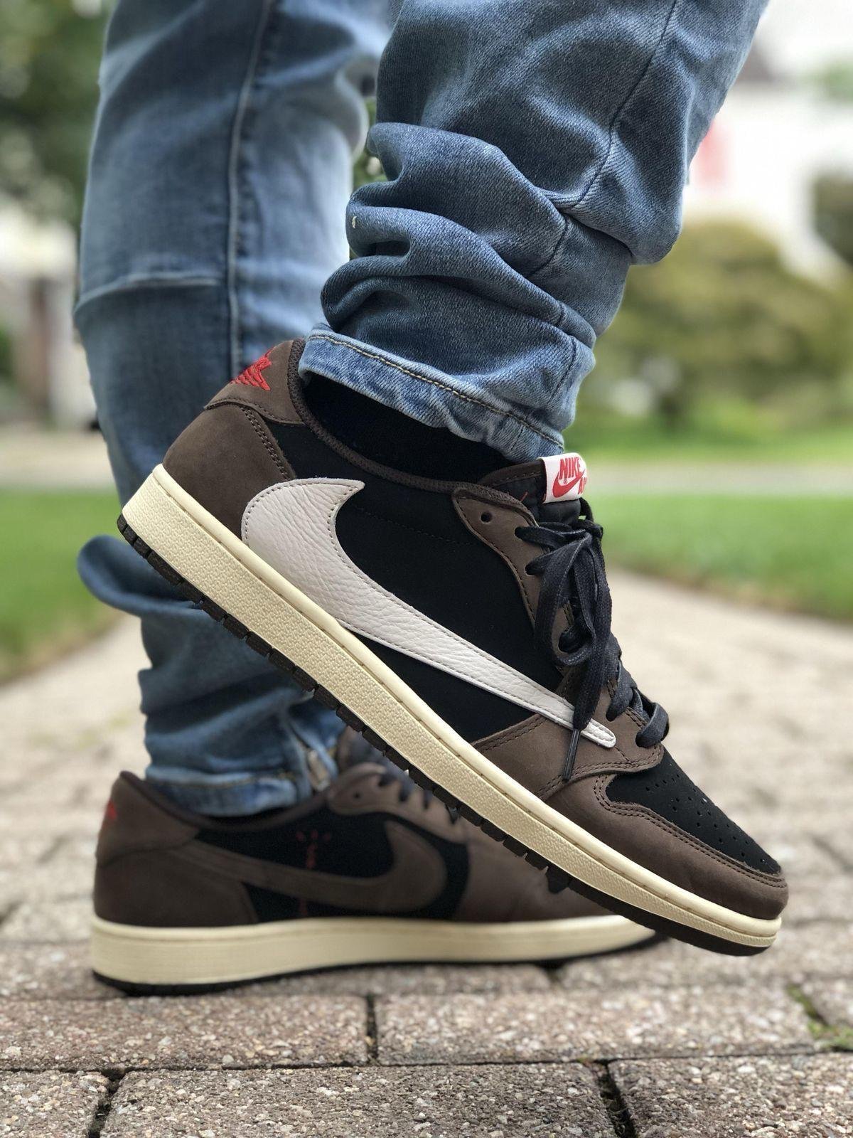 Travis Scott Air Jordan 1 Low OG Dark Mocha Semi UA (6) Travis Scott Air Jordan 1 Low OG Dark Mocha Semi UA