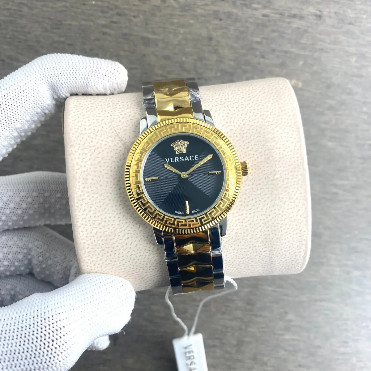 Versace Exquisite V-Tribute First Copy