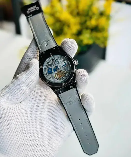 Hublot Leather Strap Unisex Watch HB07