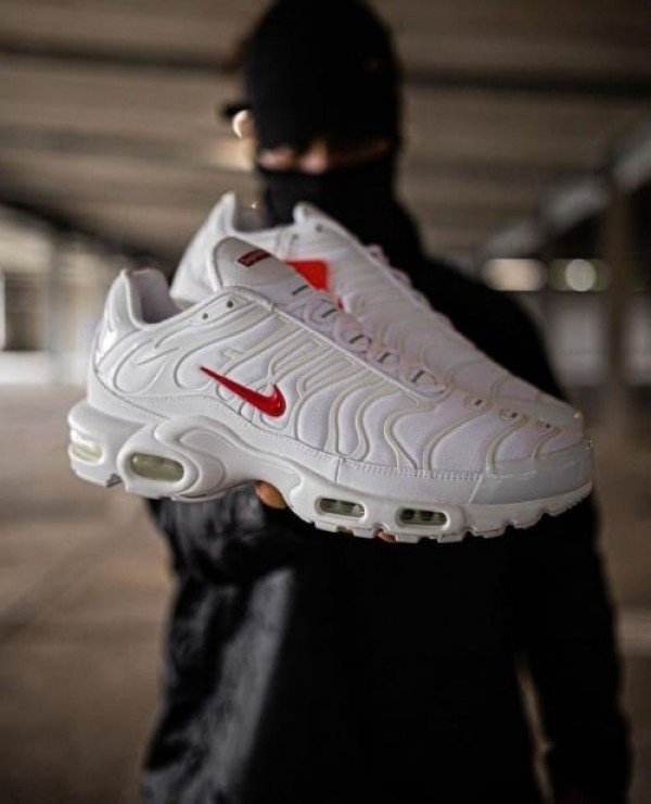 Nike Airmax Plus TN White Supreme