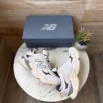 New Balance 9060 Nori Green