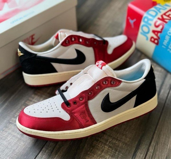 Nike Air Jordan 1 Low TROPHY ROOM Men Shoes (1)