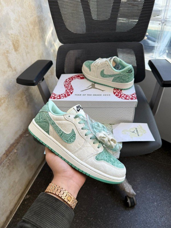 Nike Air Jordan 1 Low Year Of The Snake 2025 (4)