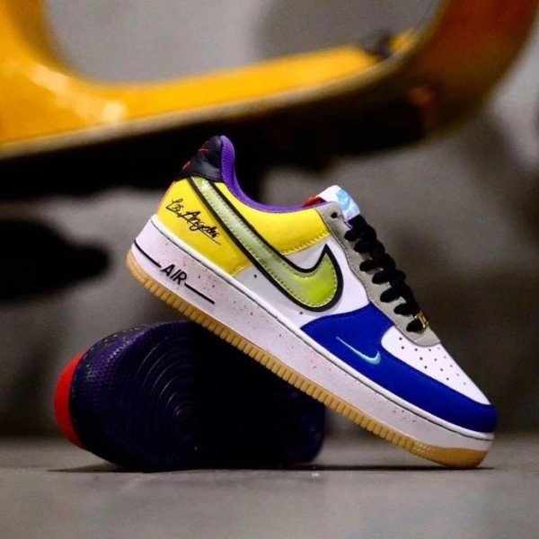 Nike Airforce 1 Low 07 LV8 (2)