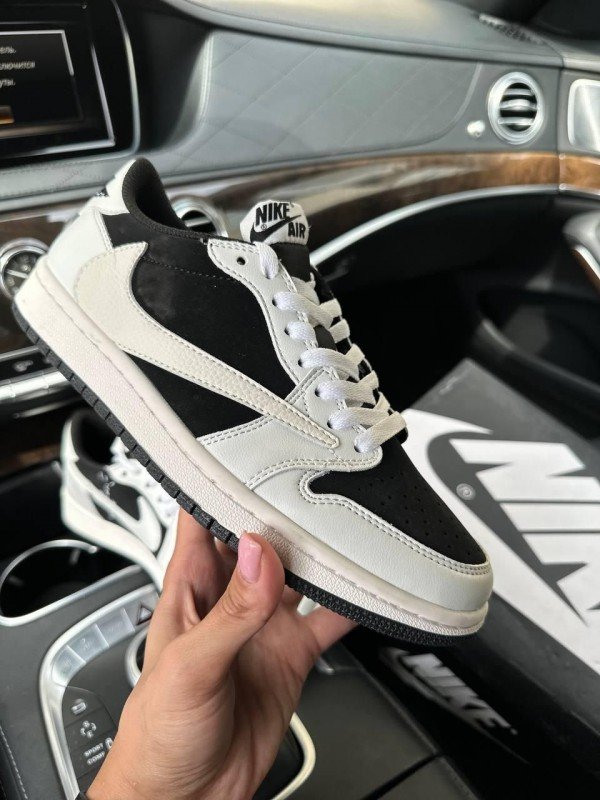 Nike Jordan 1 Low Travis Scott Panda