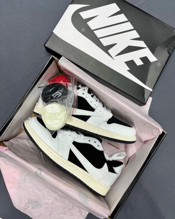 Nike Jordan 1 Low Travis Scott Panda