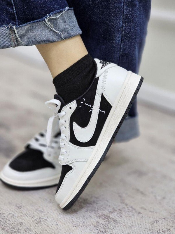 Nike Jordan 1 Low Travis Scott Panda