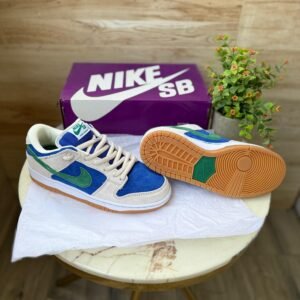 Nike SB Dunk Phantom Hyper Royal Malachite