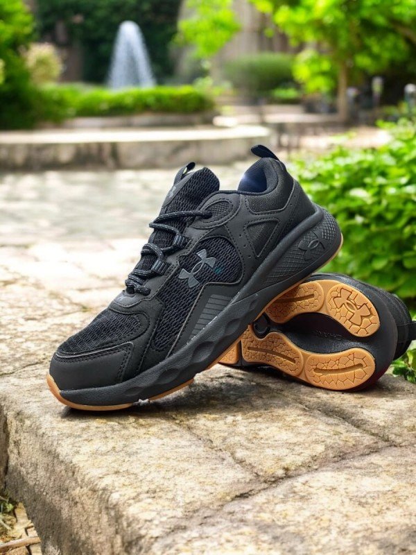 Under Armour UA HOVR Black Gum (5)