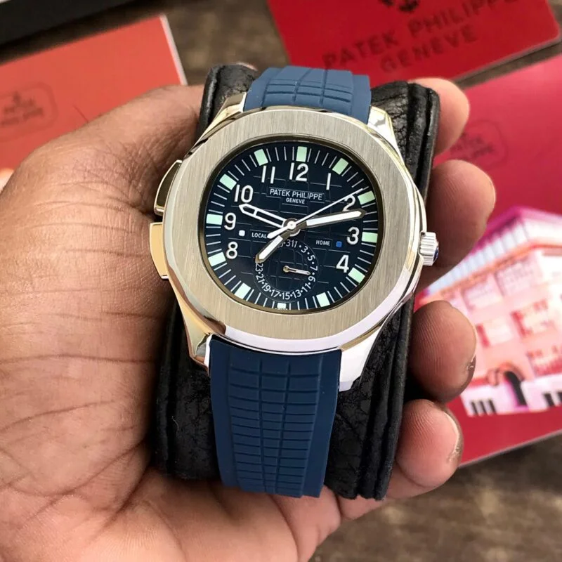 Patek-Philippe-Nautilus-Blue-Automatic-3.webp