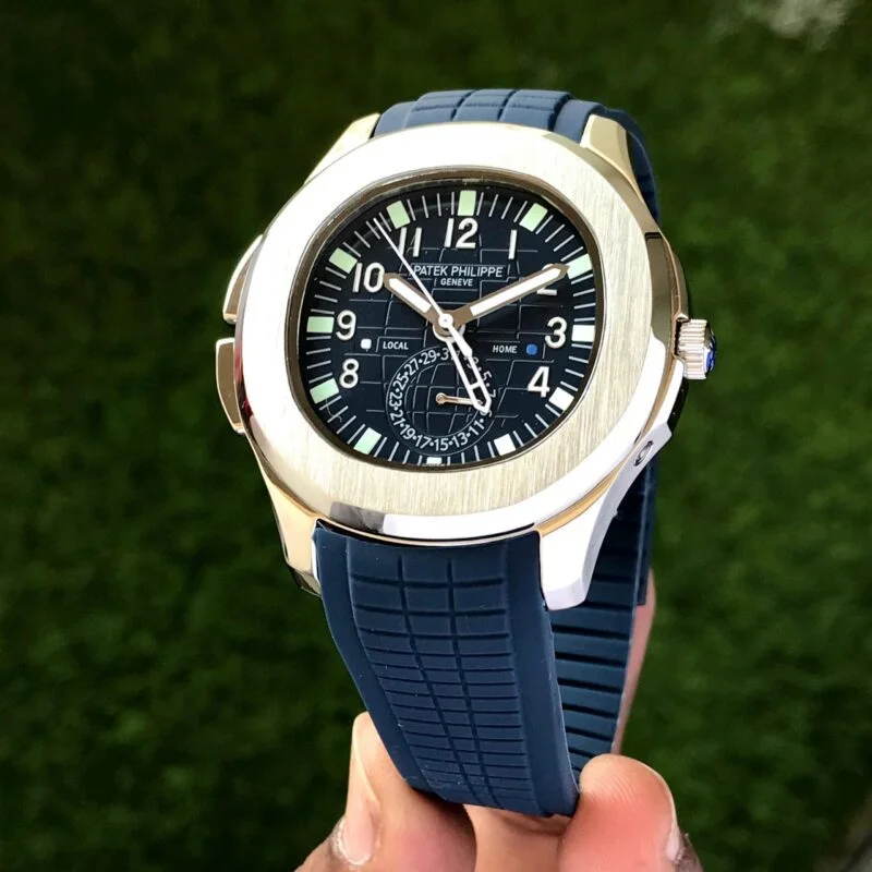 Patek-Philippe-Nautilus-Blue-Automatic-5.webp