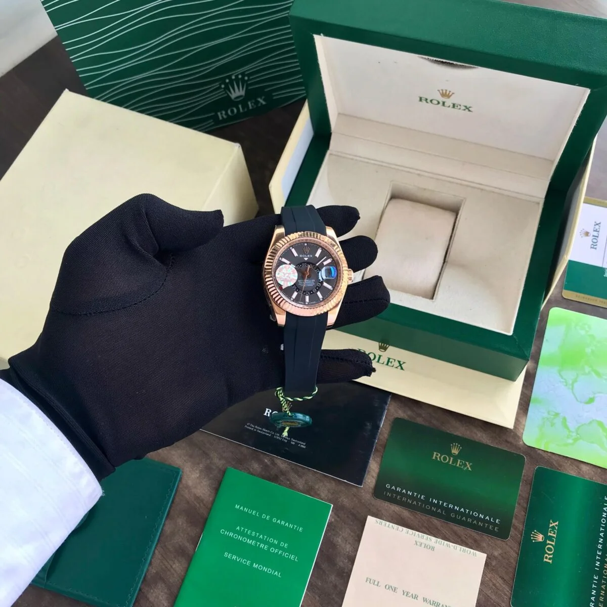 Rolex-Sky-Dweller-High-end-4.webp
