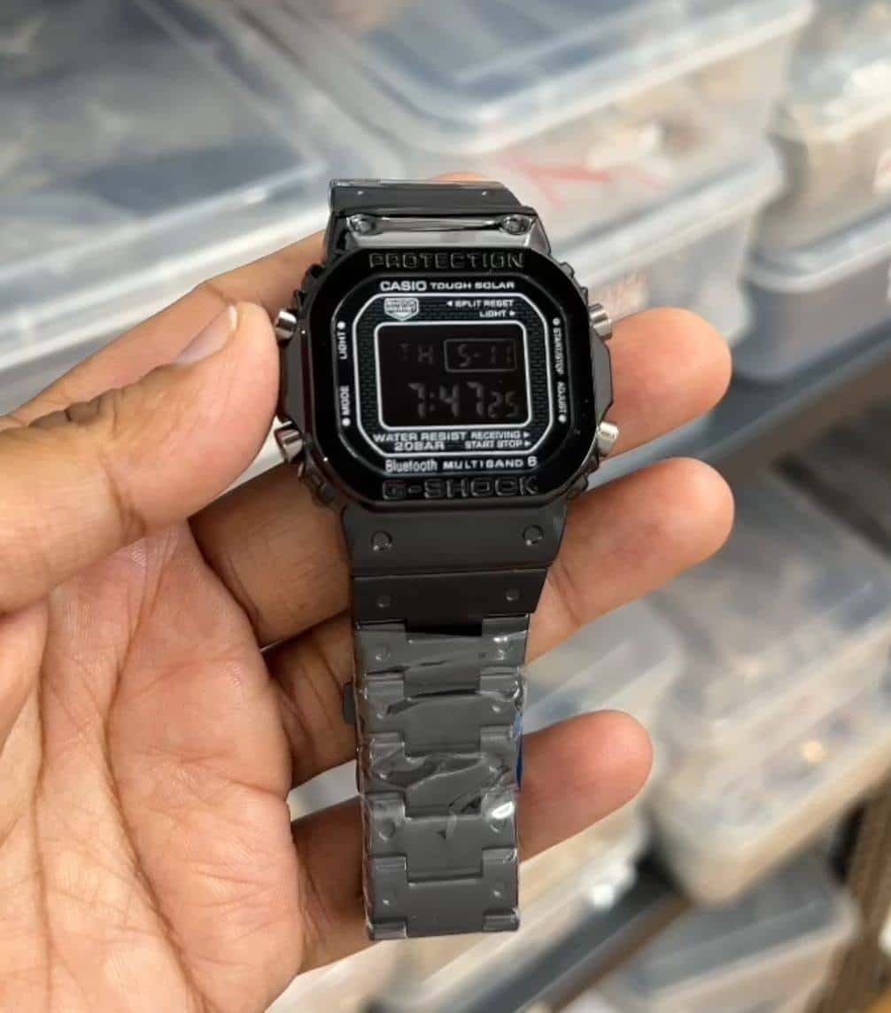 g-shock-metal-black-2.jpg