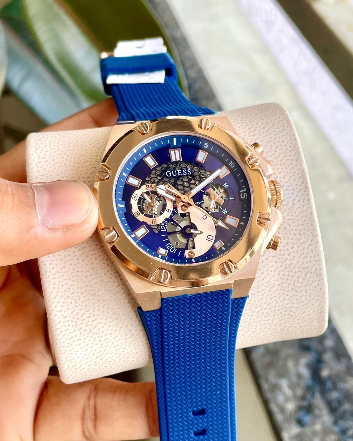 guess-gw0334g3-mens.jpg