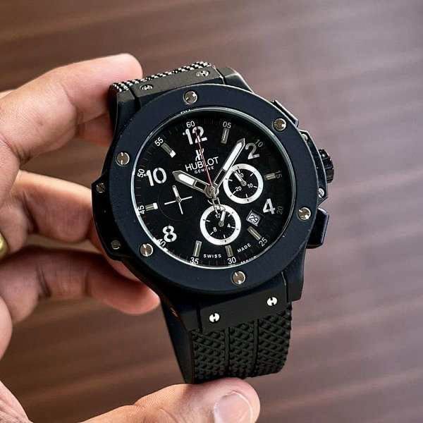 hublot-big-bang-black-1.jpg