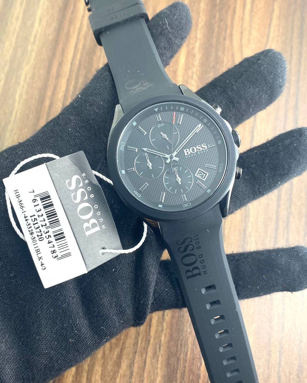 hugo-boss-1513720.jpg