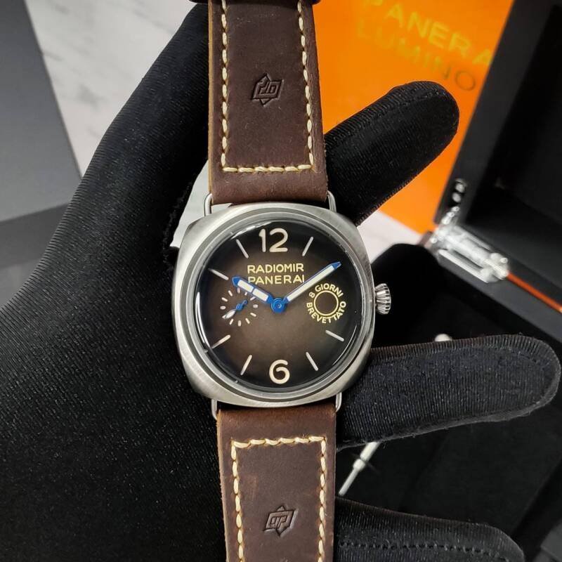 panerai-radiomir-otto-giorni-pam01347.jpg