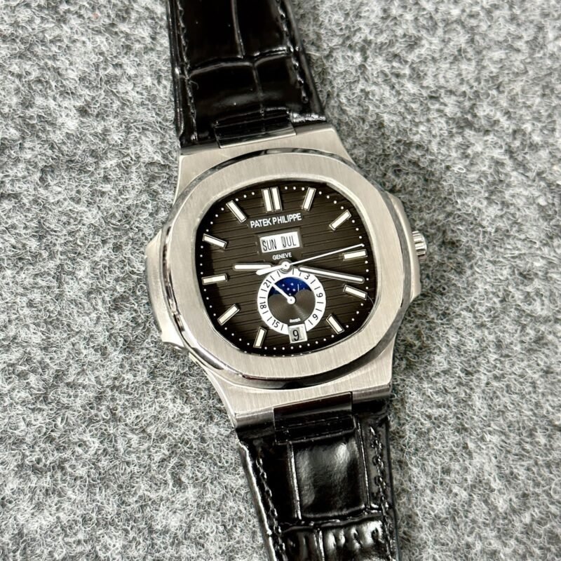 patek-philippe-nautilus-calendar-2.jpeg
