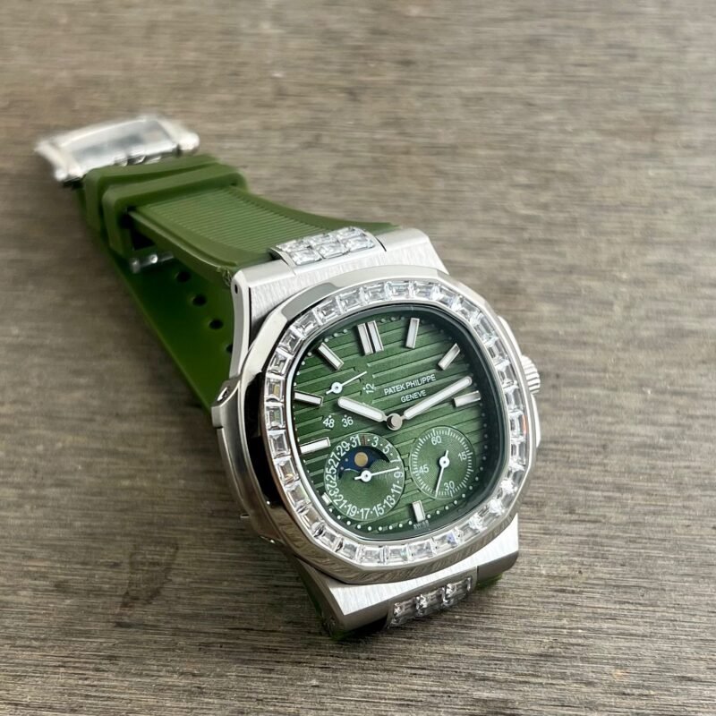 patek-philippe-nautilus-mens-2.jpg
