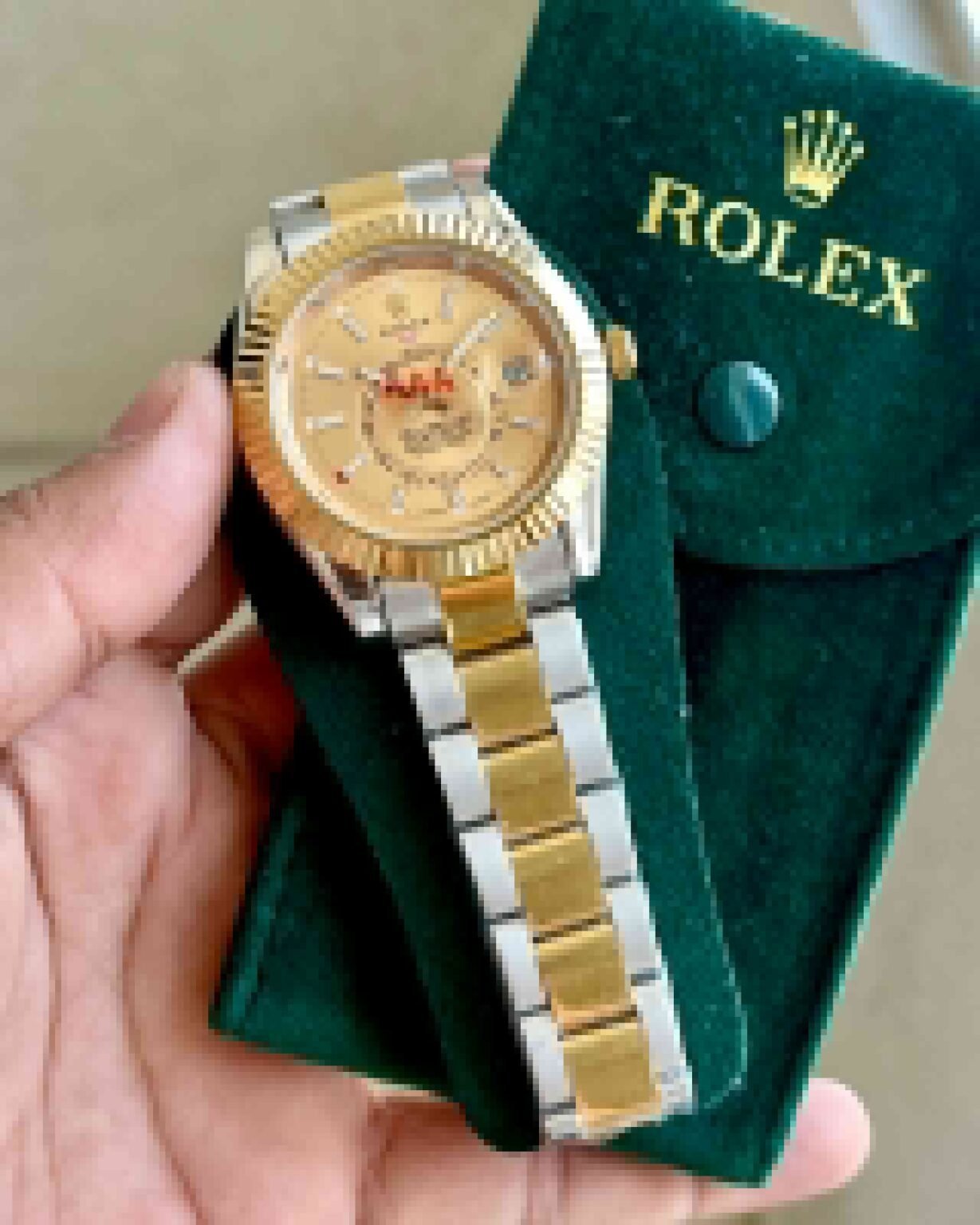 rolex-sky-dweller-gold-3.jpeg