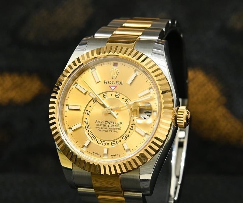 rolex-sky-dweller-gold-4.jpeg