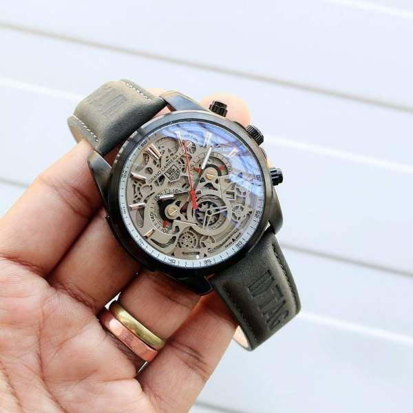 tag-heuer-cr7-quartz.jpg