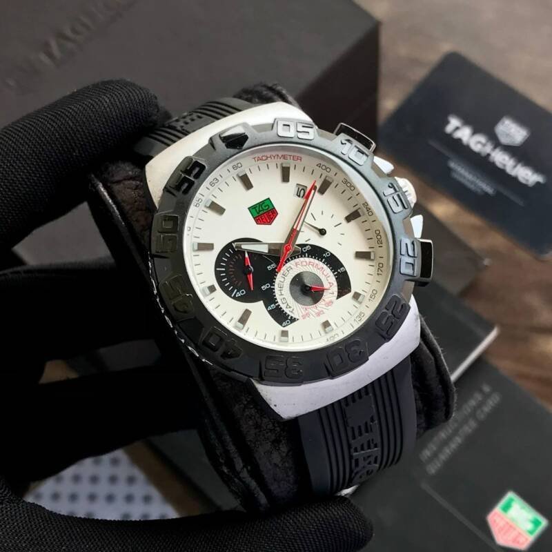 tag-heuer-formula-1-quartz-machinery.jpg