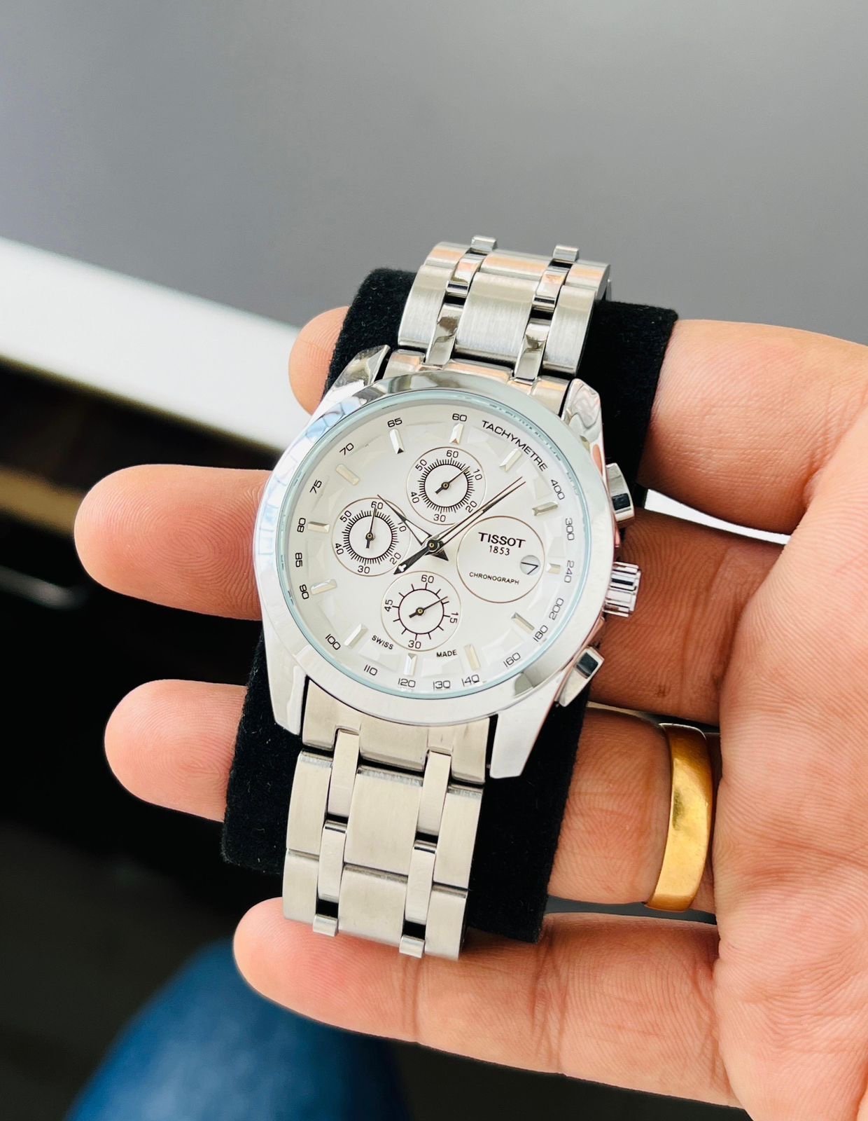tissot-couturier-chronograph-silver.jpeg